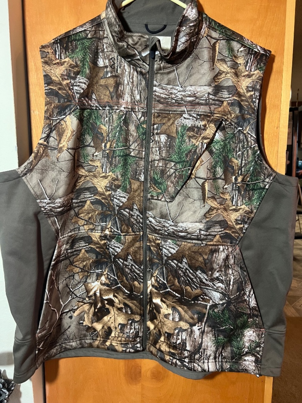 Mens 3XL Magellan Camo Vest